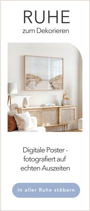 Nordsee Poster im Holzrahmen über einer hellen Kommode – digitaler Download von Reiseheldin auf Etsy